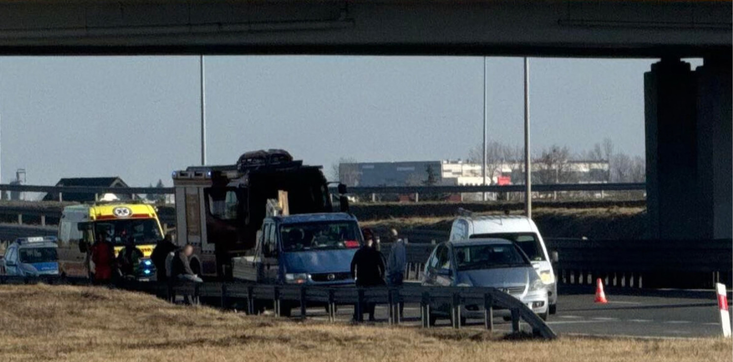 Gmina Inowrocław - Zderzenie dwóch samochodów na obwodnicy 