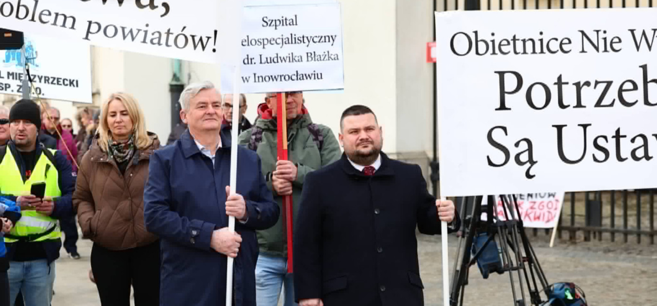 System rujnuje szpitale. Dyrektor: Jak mamy patrzeć naszym pacjentom w oczy?