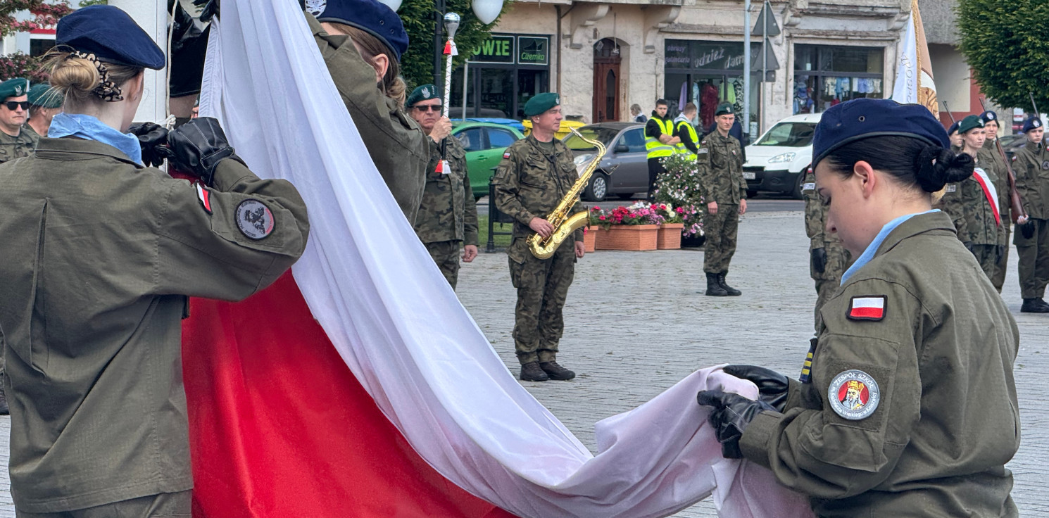 Kruszwica.online - Przysięga terytorialsów przy Mysiej Wieży