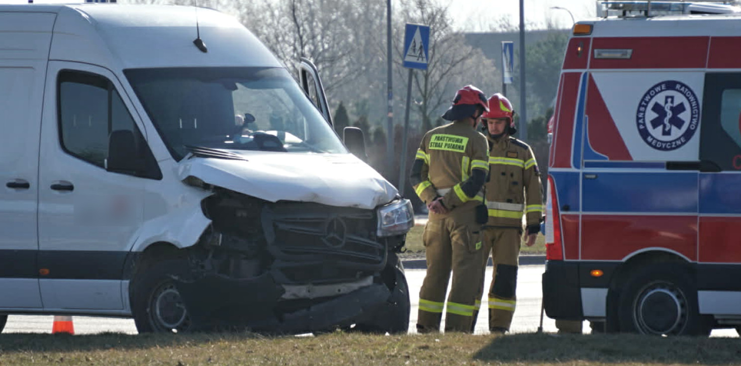 Inowrocław - Poranna kraksa na Rąbinie. Na miejscu wszystkie służby