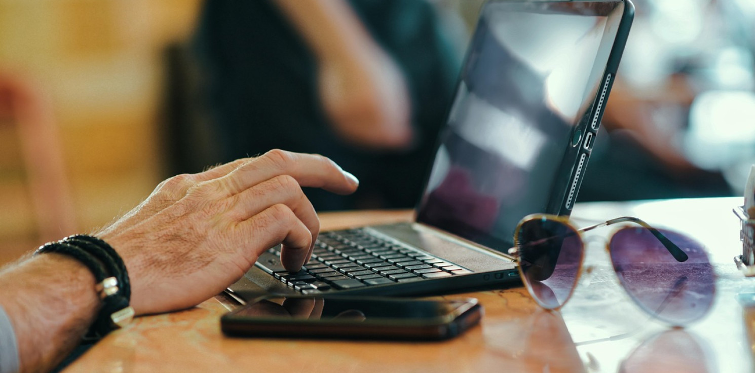 Mogilno - 75-latek stracił ponad 200 tysięcy złotych. Skusiły go kryptowaluty