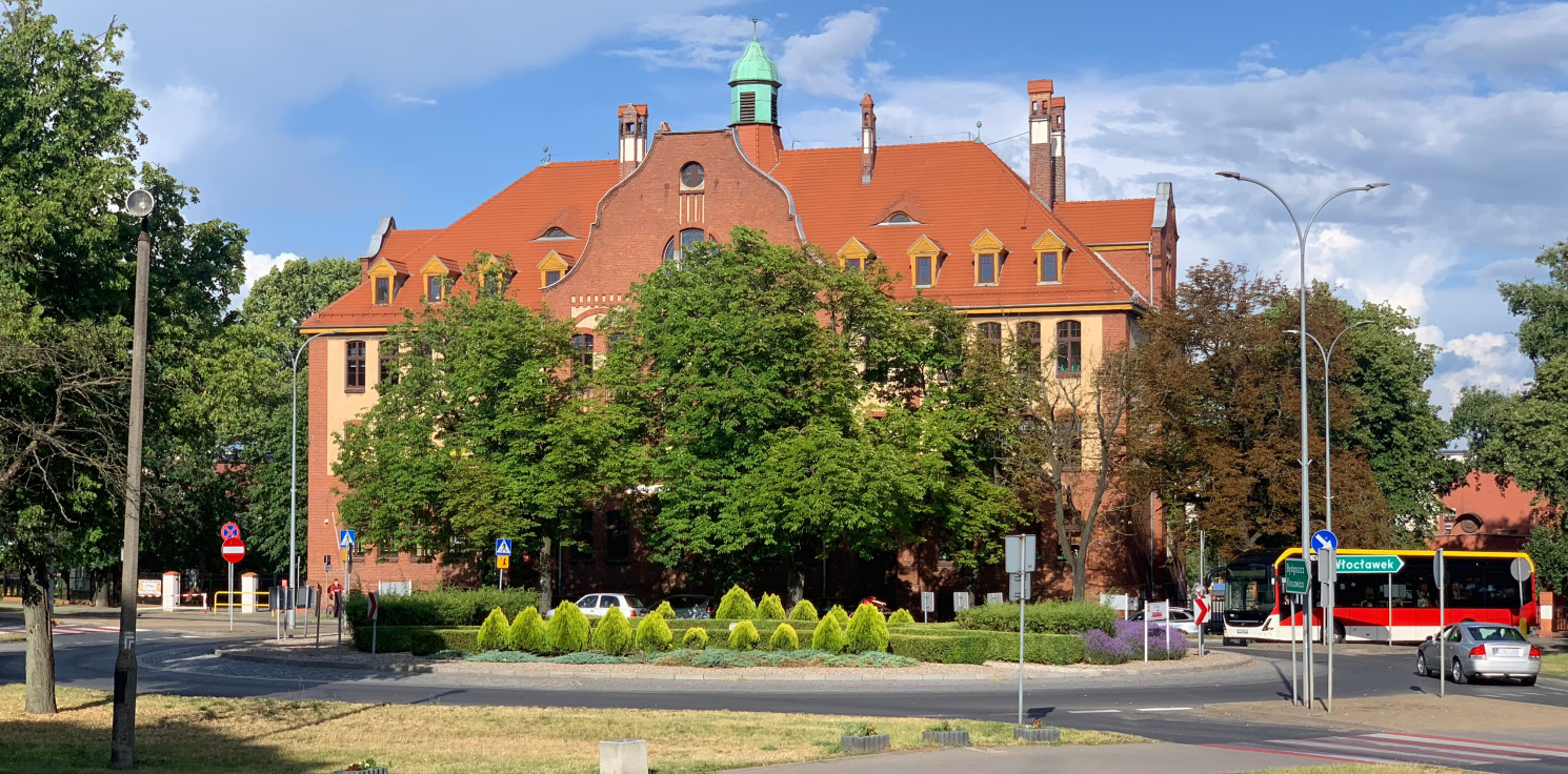 Inowrocław - O czym dyskutowano w Inowrocławiu w 2004 roku?