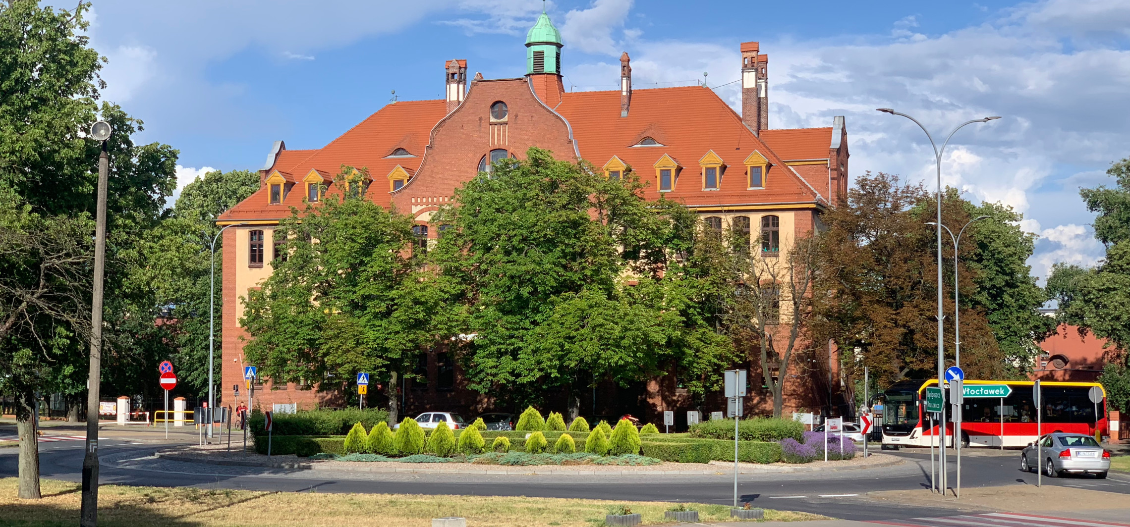 O czym dyskutowano w Inowrocławiu w 2004 roku?