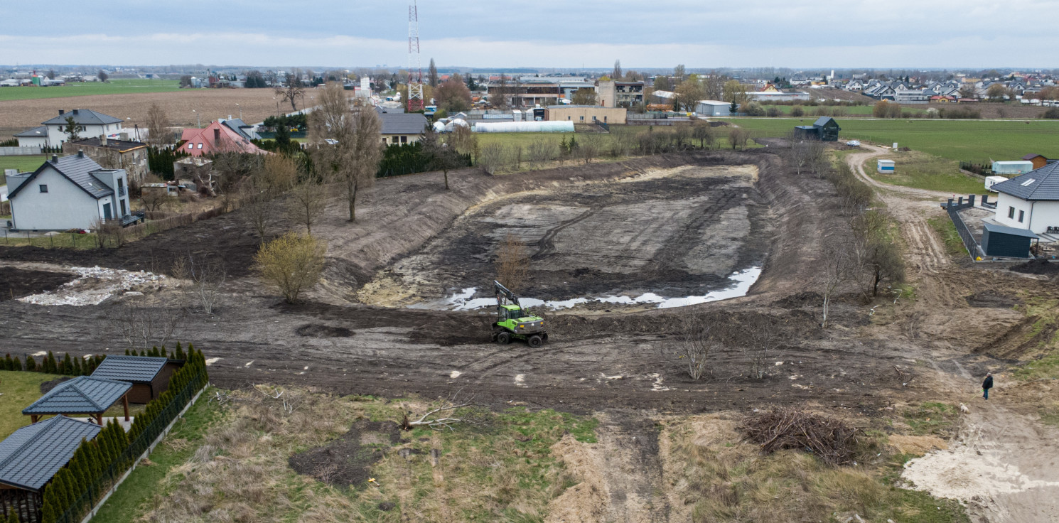 Inowrocław - Staw miał być jak nowy. Ale jest problem