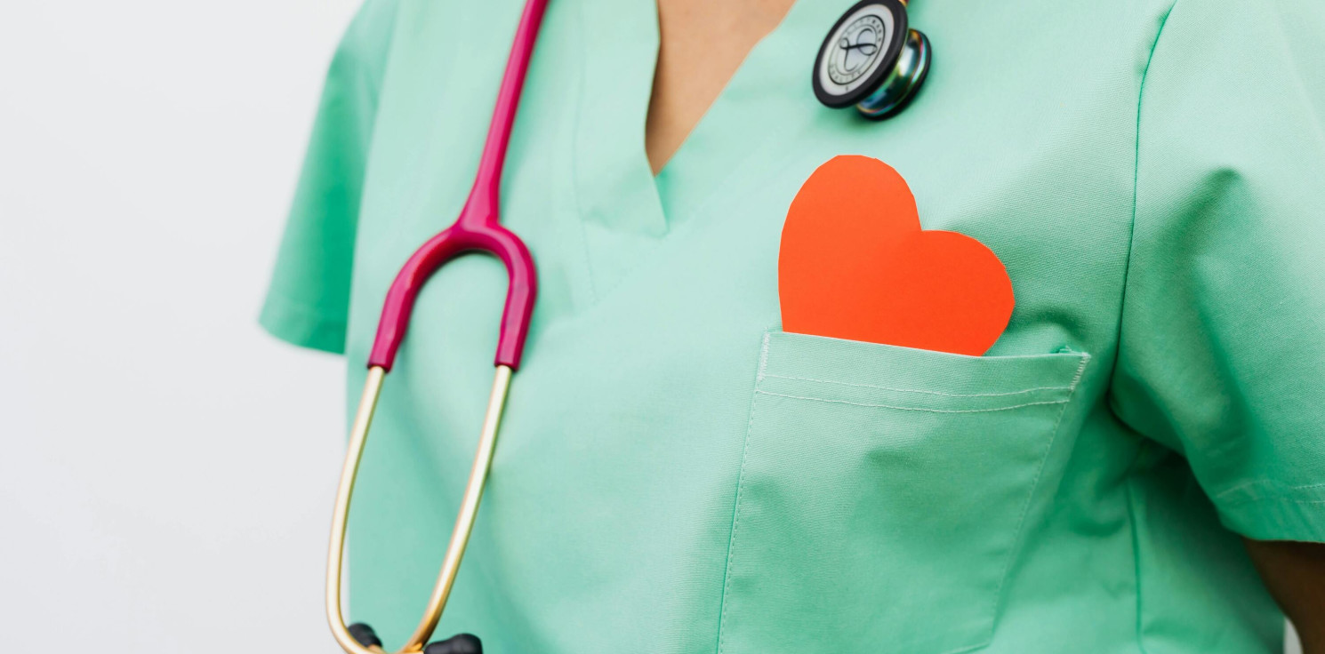 Region - Jak dopasować scrubs medyczny do swojej specjalizacji i trybu pracy