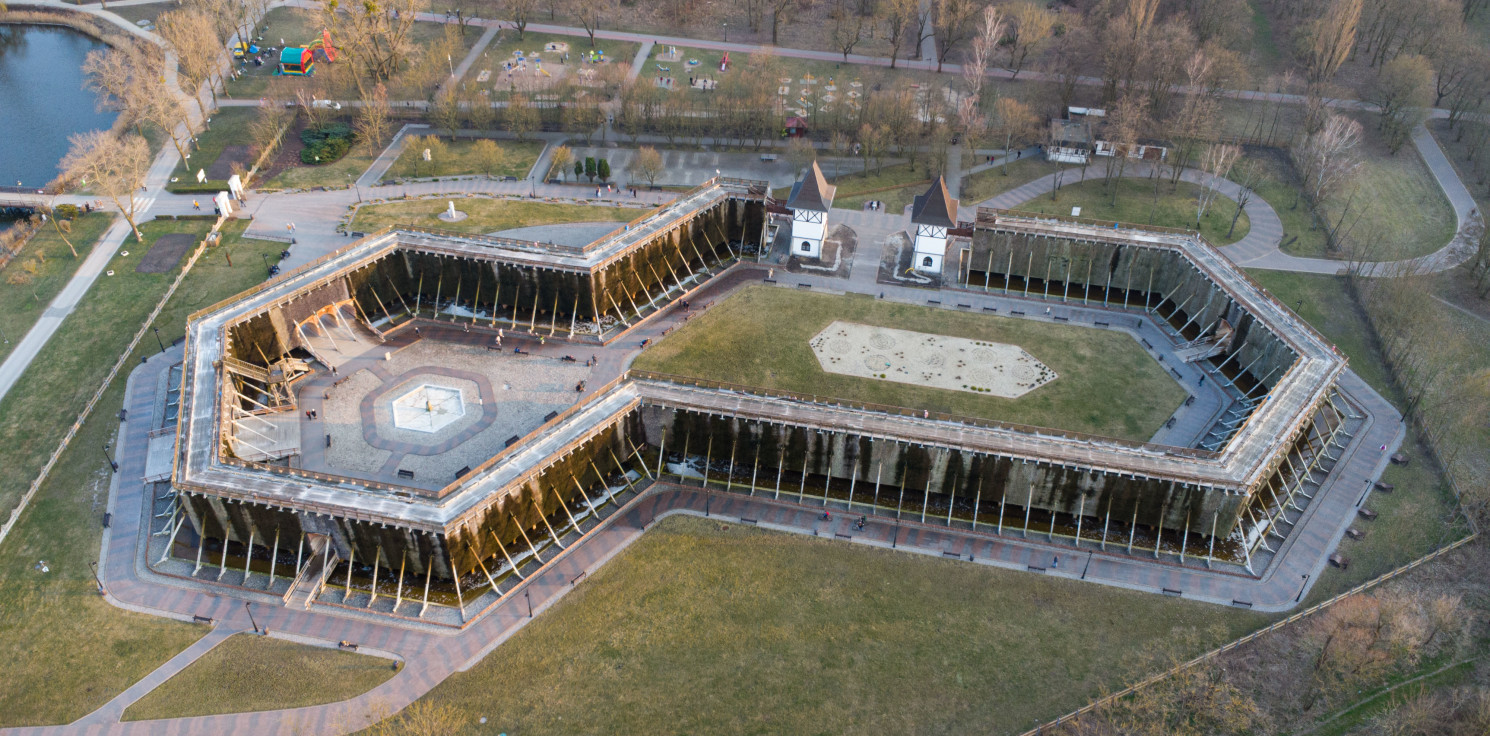 Inowrocław - Remont niecek pochłonie miliony. Większość z kredytu