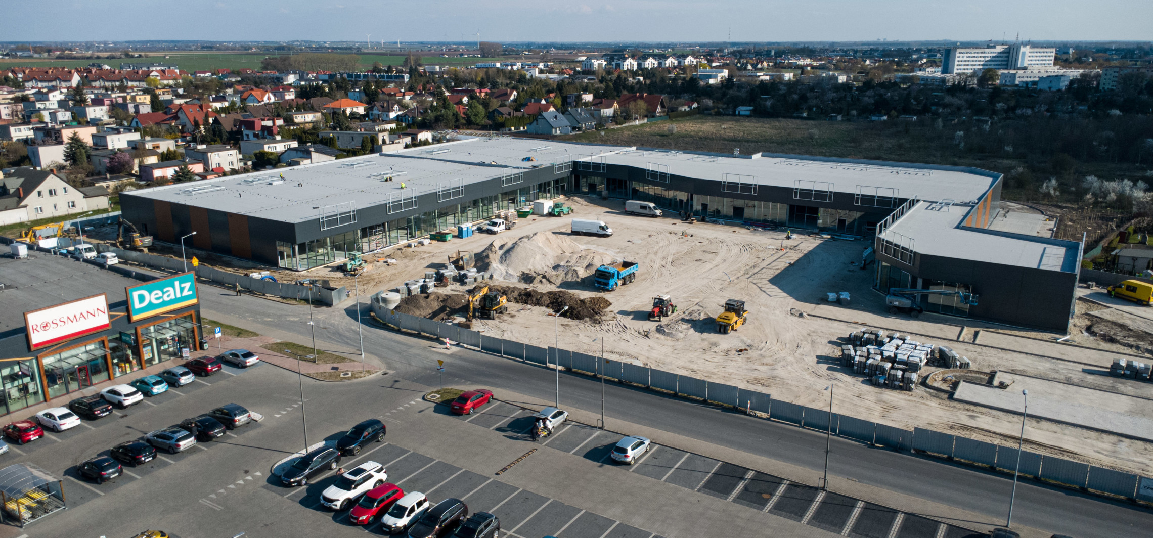 Nowe centrum handlowe na ukończeniu. Tak dziś wygląda