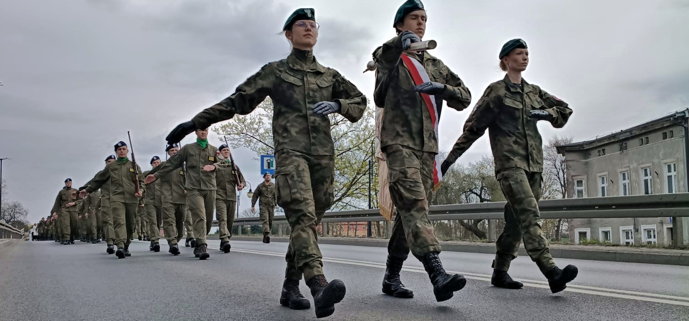 Mundur, przysięga i emocje. Wyjątkowy dzień pierwszoklasistów w Kruszwicy