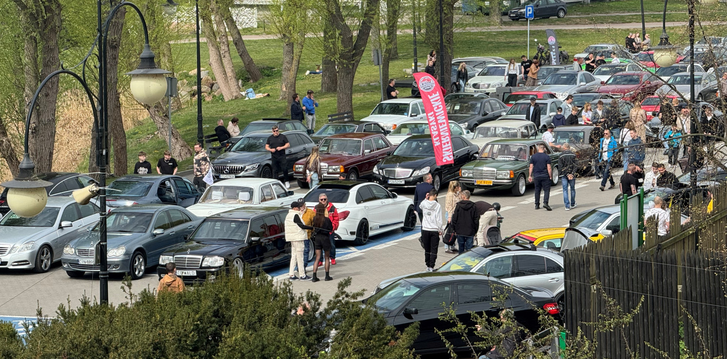 Kruszwica.online - Mercedesy królują dziś pod Mysią Wieżą
