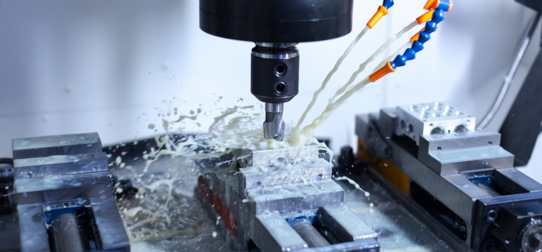 Precyzyjne frezowanie i pogłębianie – nowoczesne standardy w profesjonalnej obróbce stali