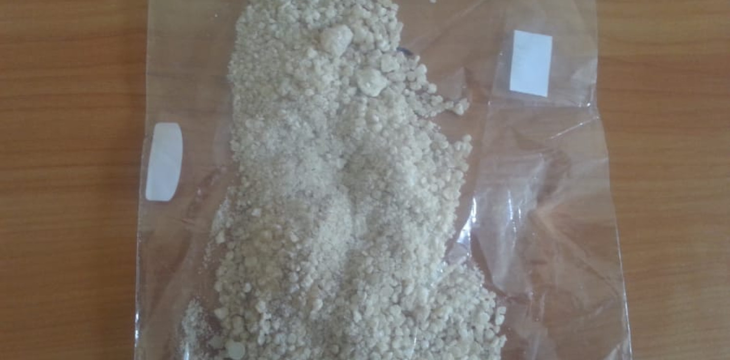 Strzelno - Zobaczył policję i wyrzucił skarpetę. W środku był mefedron