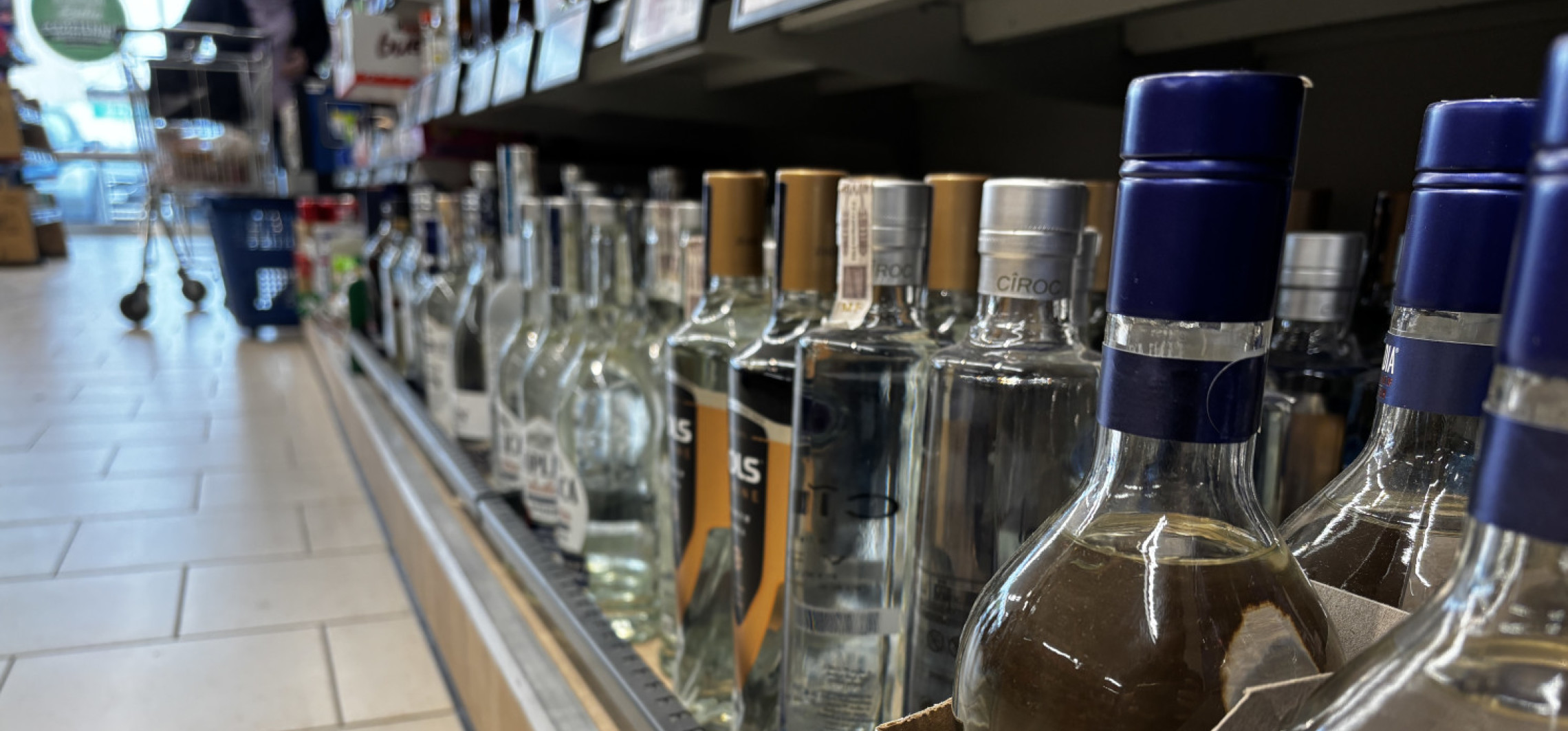 Temat nocnego alkoholu dzieli gminy. Niektóre nie chcą zmian