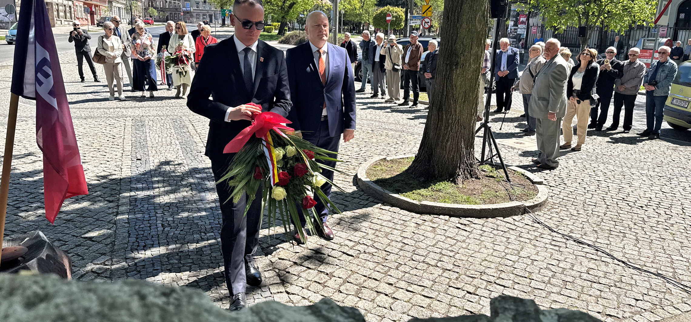 Święto Pracy w Inowrocławiu. Wspomniano zmarłego posła Lewicy