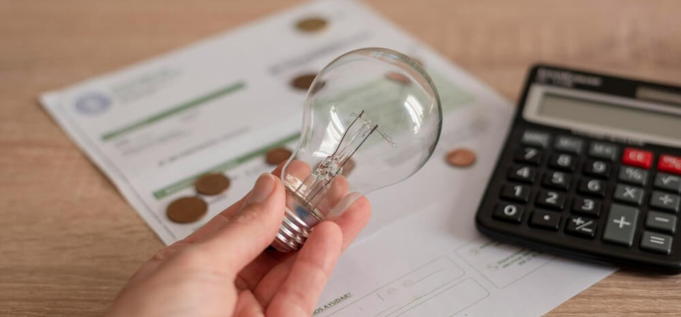 Ceny energii elektrycznej w 2026 roku - co wpływa na rachunki Polaków