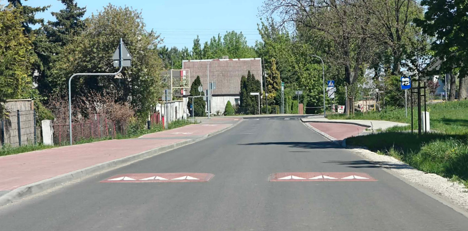 Gmina Inowrocław - Progi zwalniające zamontowane na kolejnej ulicy