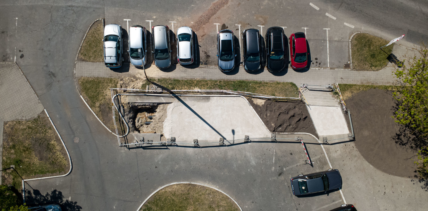 Inowrocław - Wkrótce koniec utrudnień na parkingu przy ratuszu