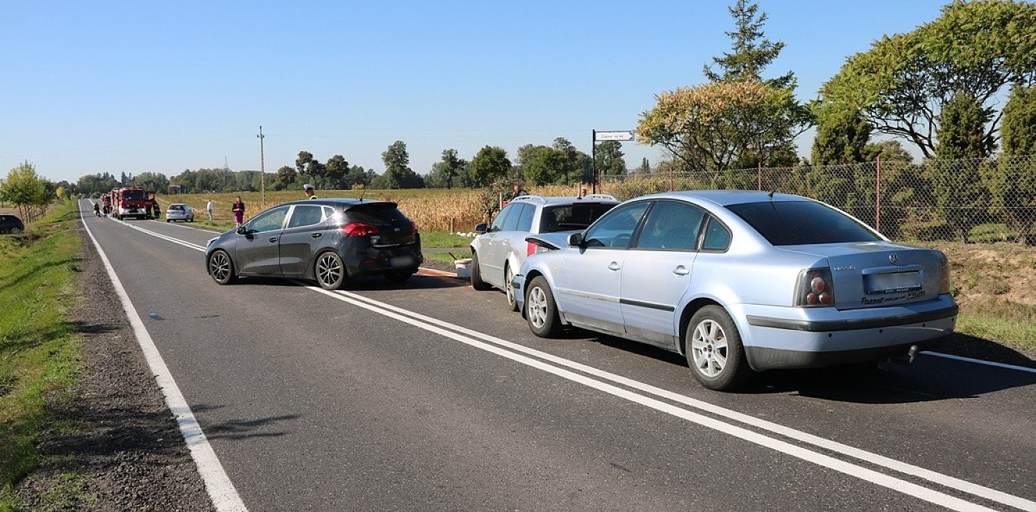 Mogilno - W Żabnie zderzyły się cztery auta
