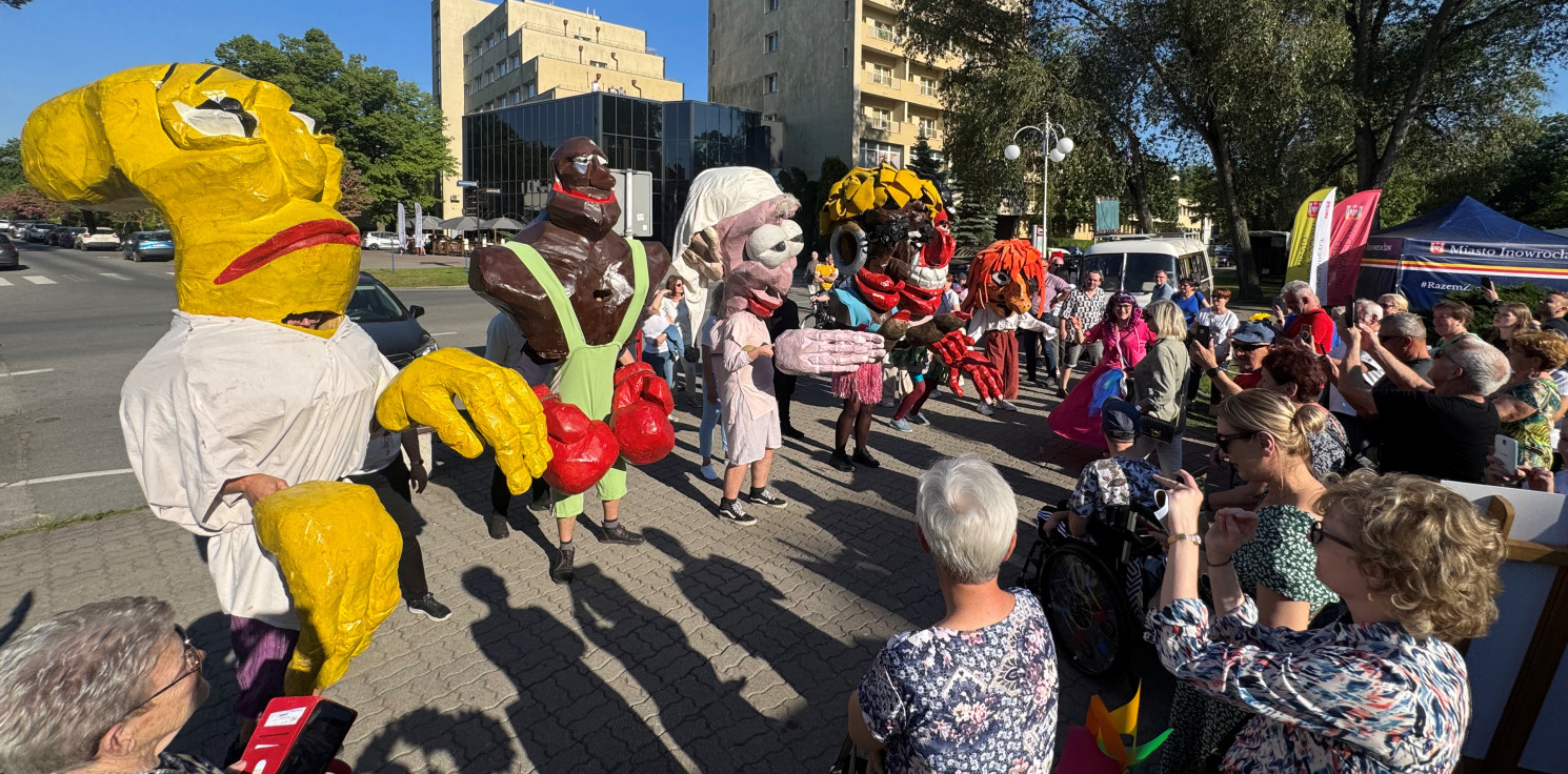 Inowrocław - Teatry wyszły na ulicę. Święto Solankowej