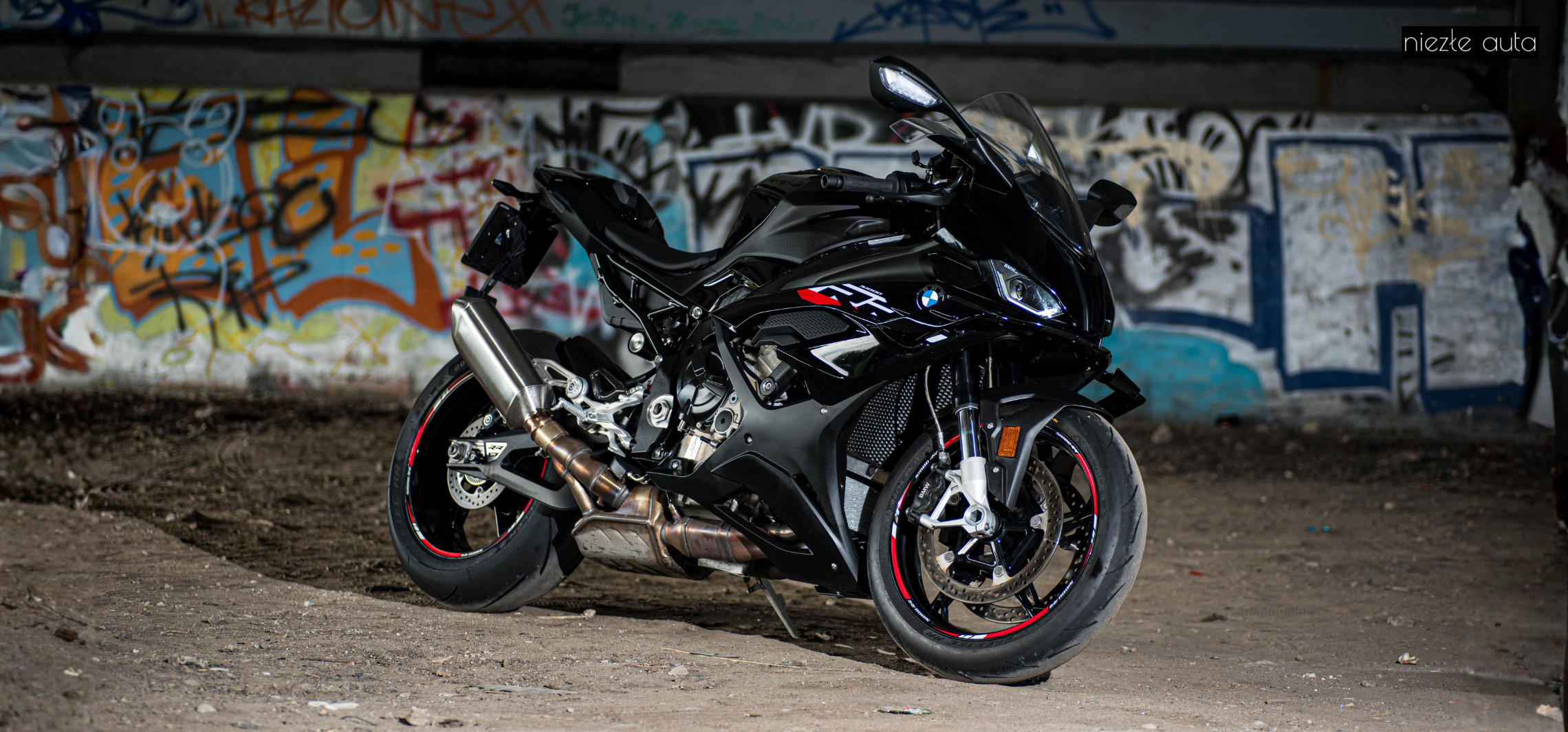 BMW S 1000 RR, czyli prawdziwa bestia na dwóch kółkach