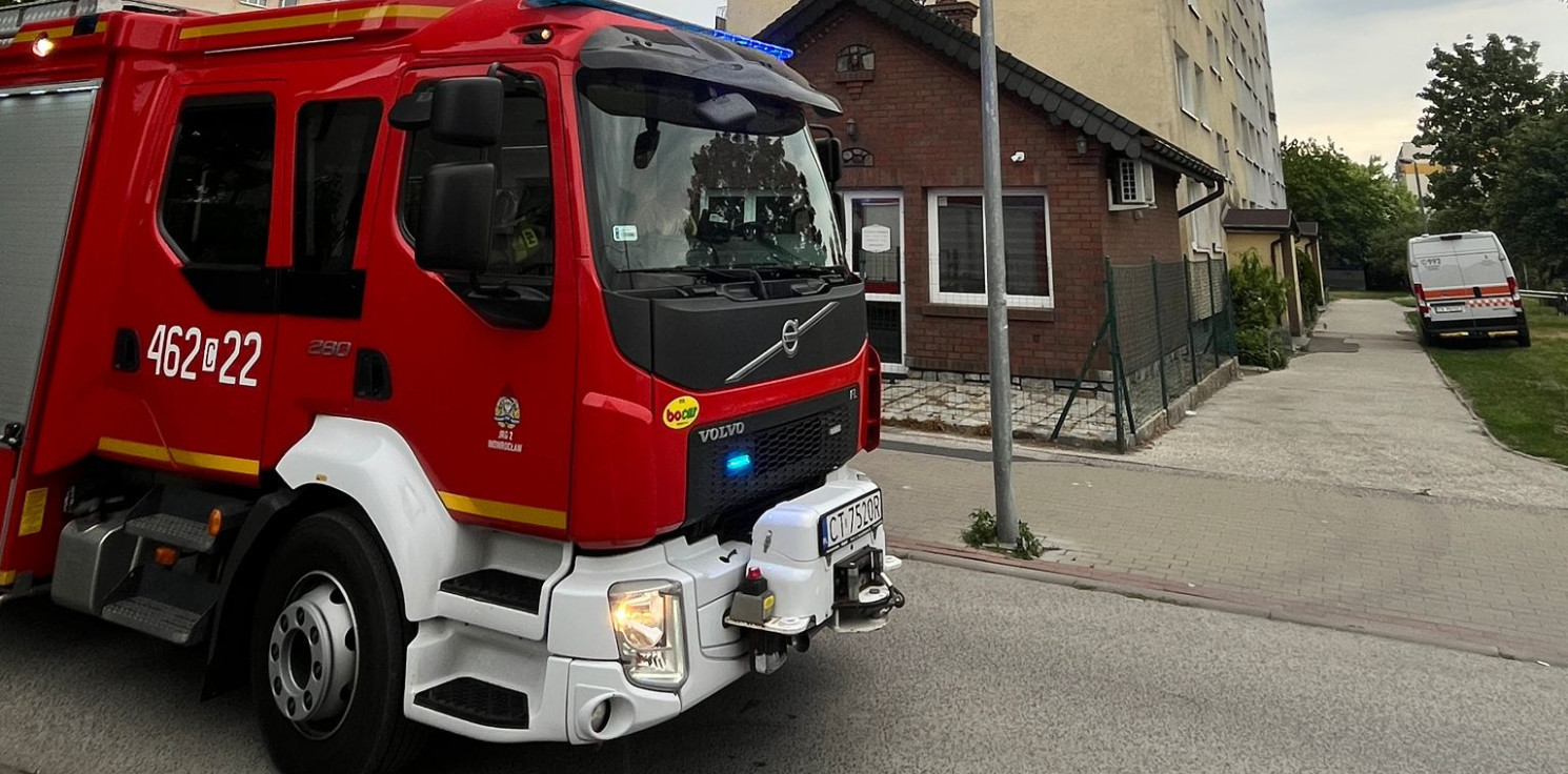 Inowrocław - 13-latka zatruła się czadem. Strażacka akcja w bloku na Piastowskim
