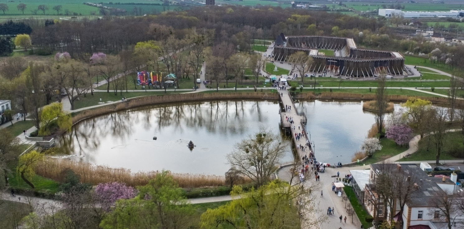 Inowrocław - 27 autorów, spotkania i wspólne czytanie "Dziadów". Przed nami Festiwal Książek Autorów Niezależnych