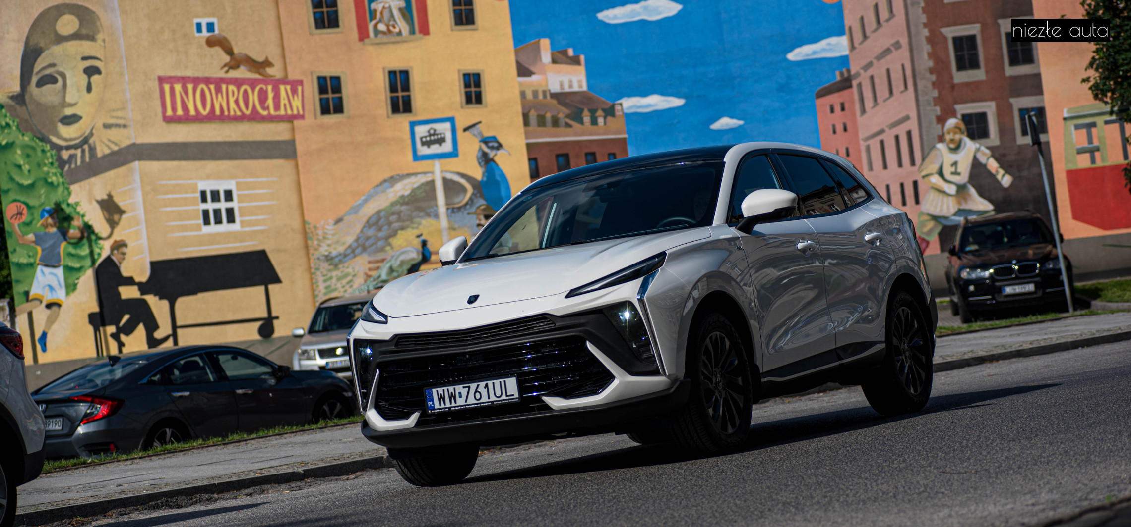 Test: Forthing T-Five. Pełen kontrastów
