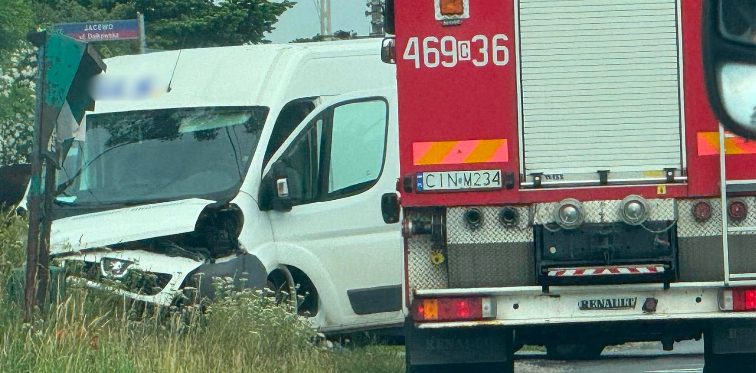 Gmina Inowrocław - Zderzenie dwóch aut w Jacewie