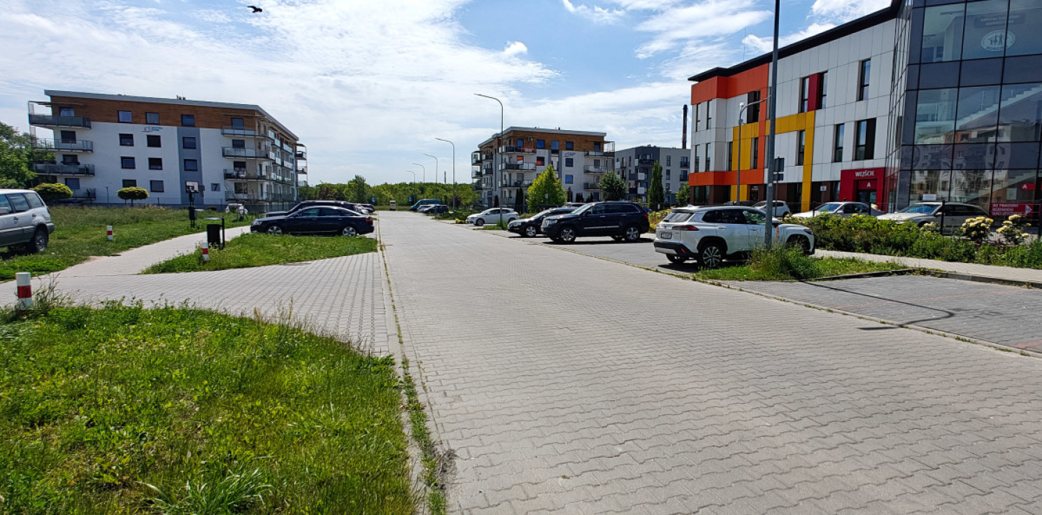 Inowrocław - Zamiast "zebry" strefa zamieszkania przy "Rodzinie"?