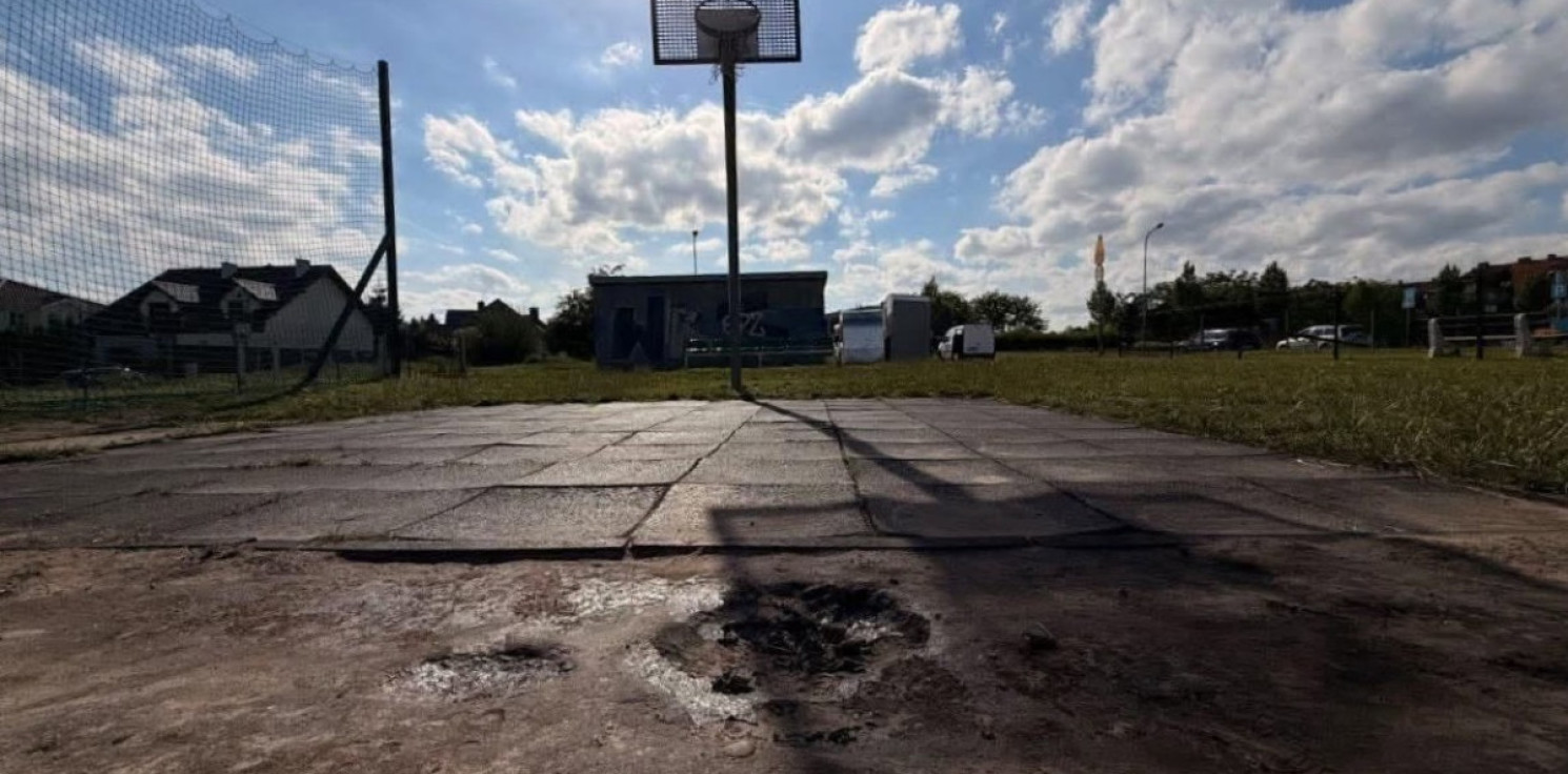 Inowrocław - Po fiasku budowy boisk temat wraca. Radny pyta o plan dla Jesionowej