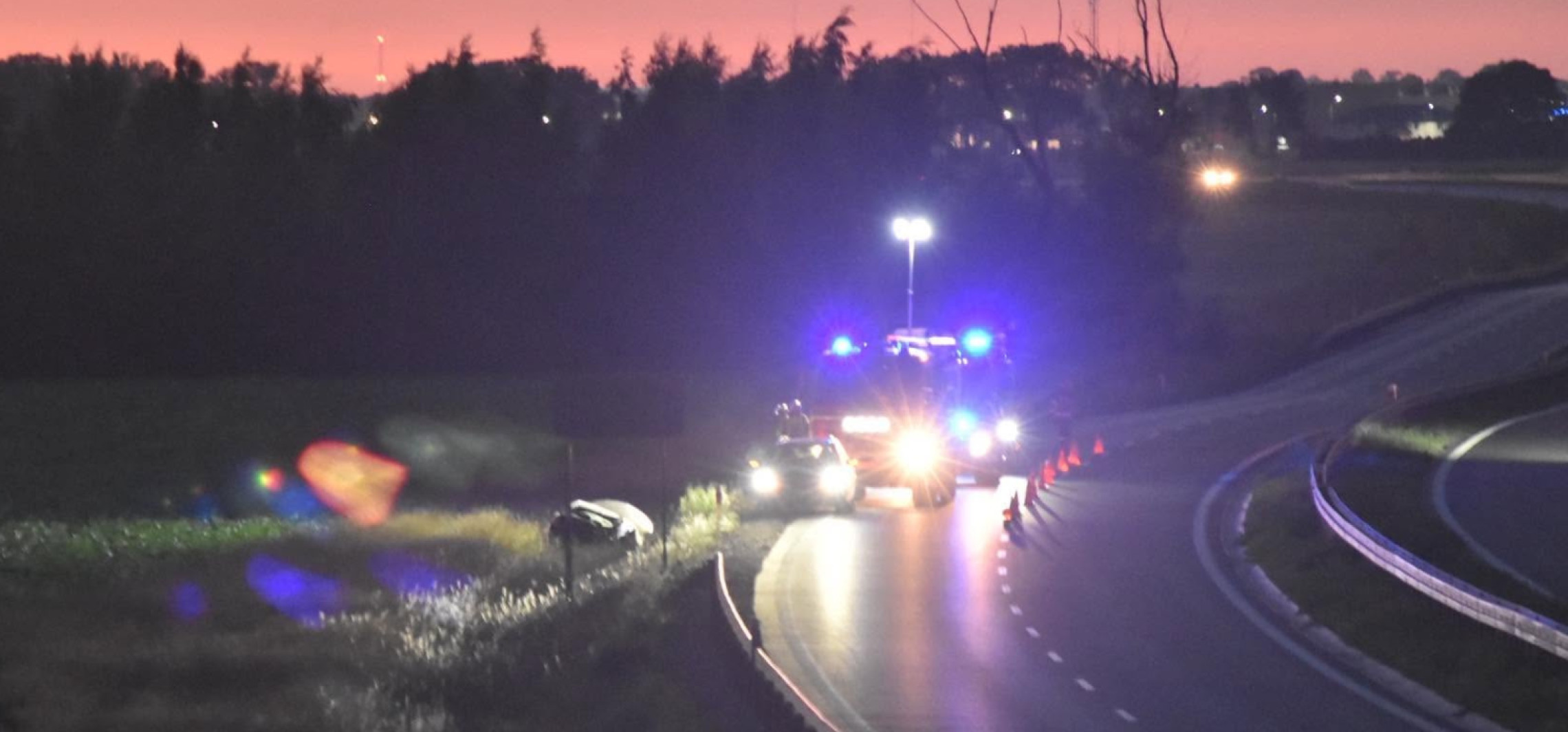 Samochód wpadł do rowu na obwodnicy Inowrocławia