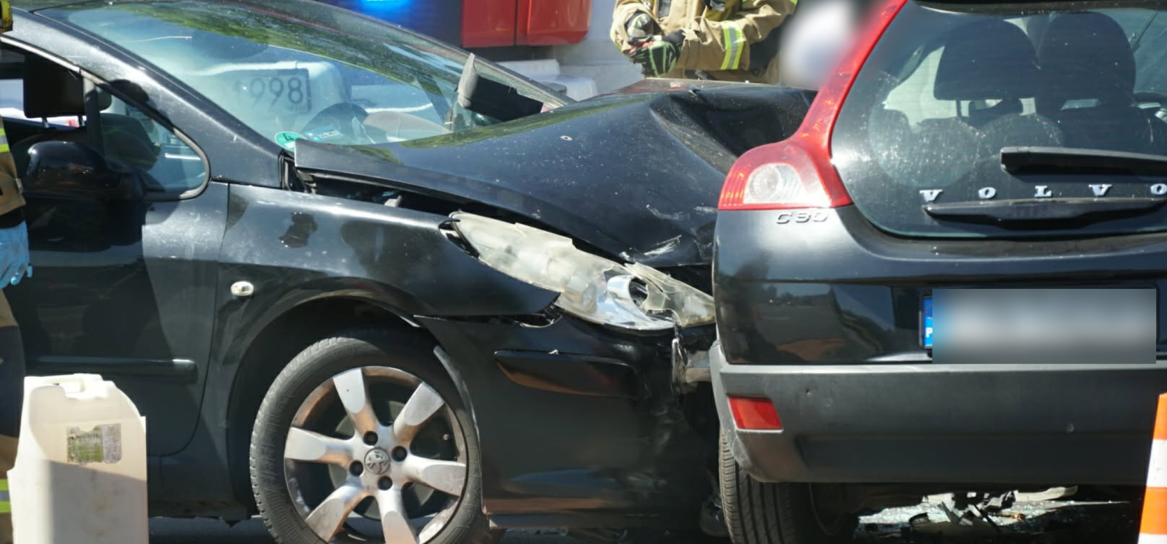 Zderzenie trzech aut w centrum Inowrocławia. Są duże utrudnienia