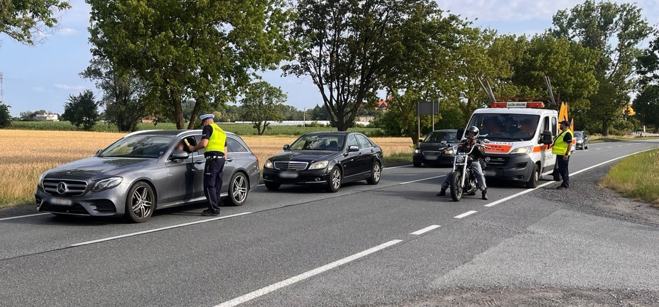 Miał 2,4 promila. Stracił prawo jazdy, a samochód zajęła policja