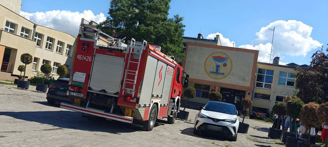 Maile z informacją o bombach. Dwie ewakuacje w Inowrocławiu