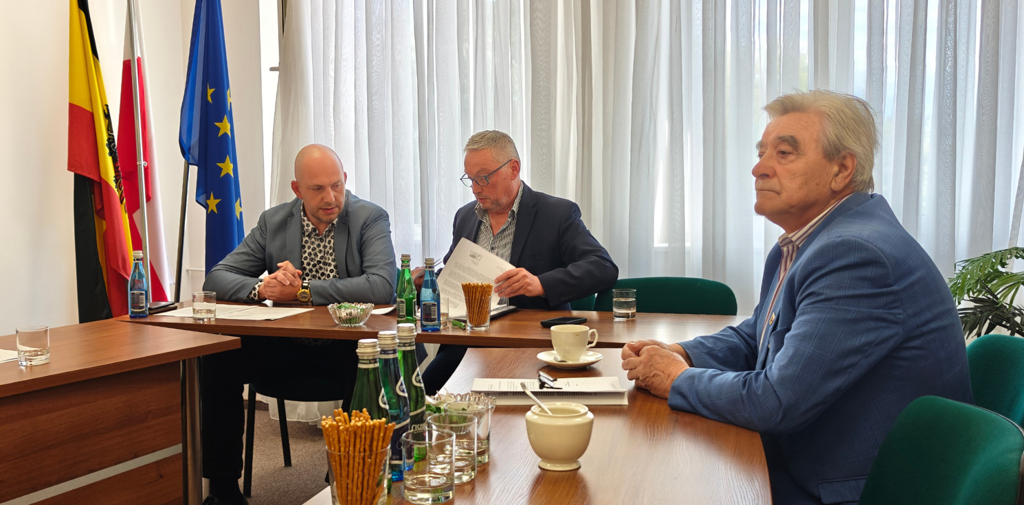 Inowrocław - Czy Zarząd Powiatu był bezczynny w sprawie kontroli w II LO? Zapadła ważna decyzja komisji