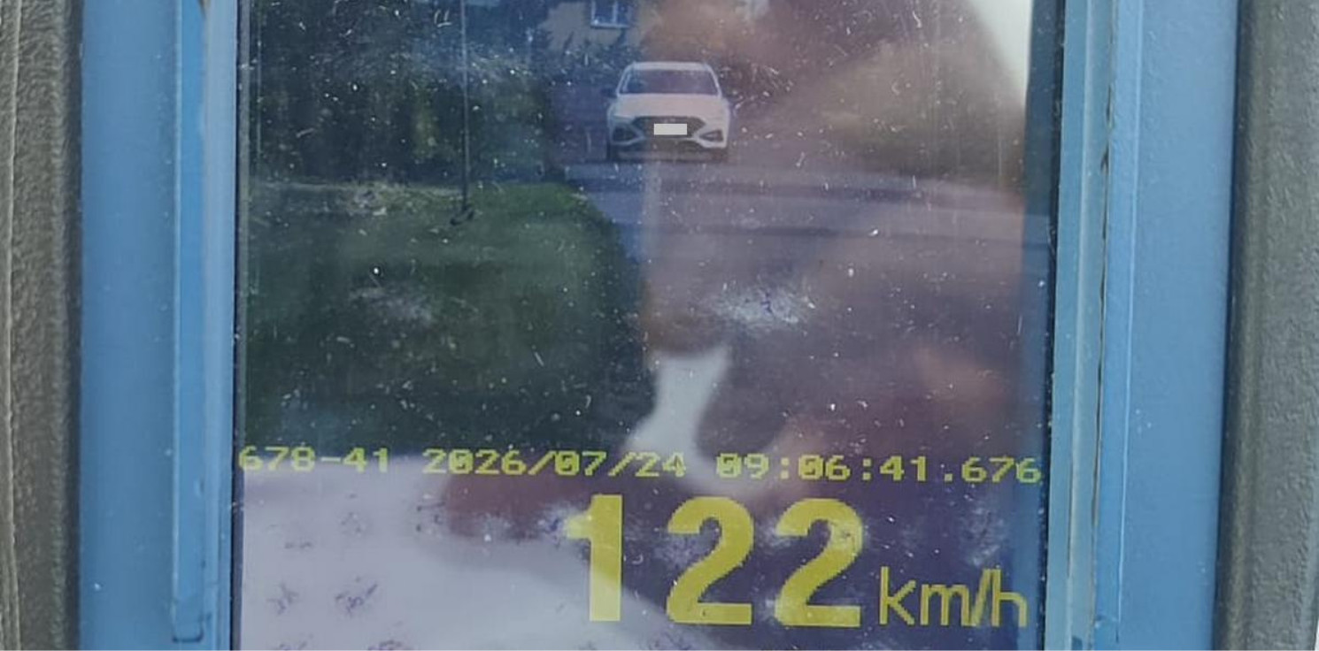 Inowrocław - 122 km/h w terenie zabudowanym. 42-latek stracił prawo jazdy