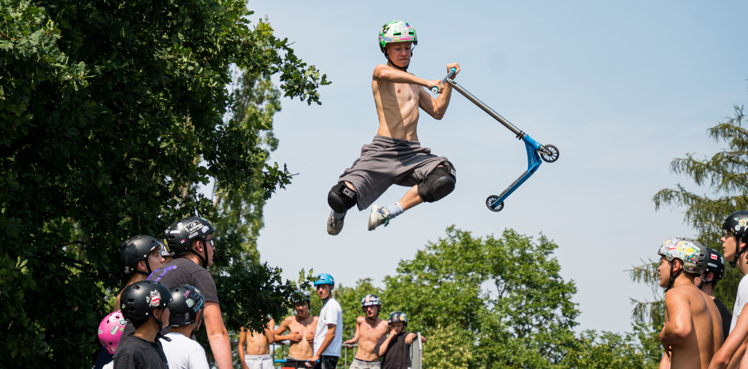 Inowrocław - Skatepark opanowały hulajnogi. Z ekipą z Warszawy