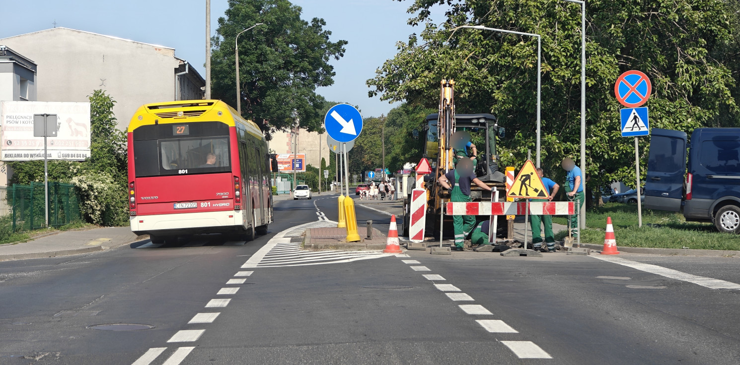 Inowrocław - Utrudnienia dla kierowców i pieszych na Jacewskiej