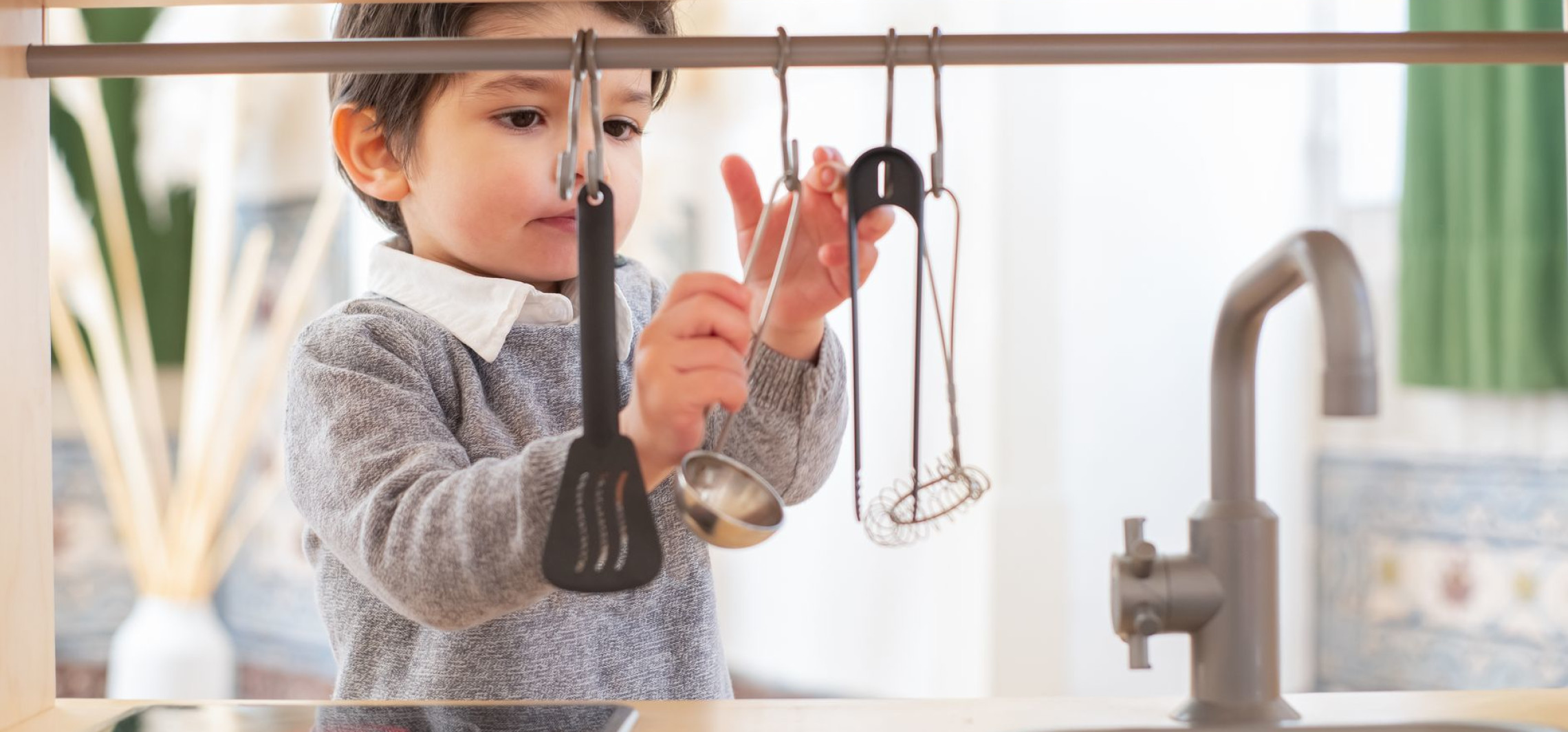 Kitchen helper od tupti.wood – czym wyróżnia się na tle innych modeli?