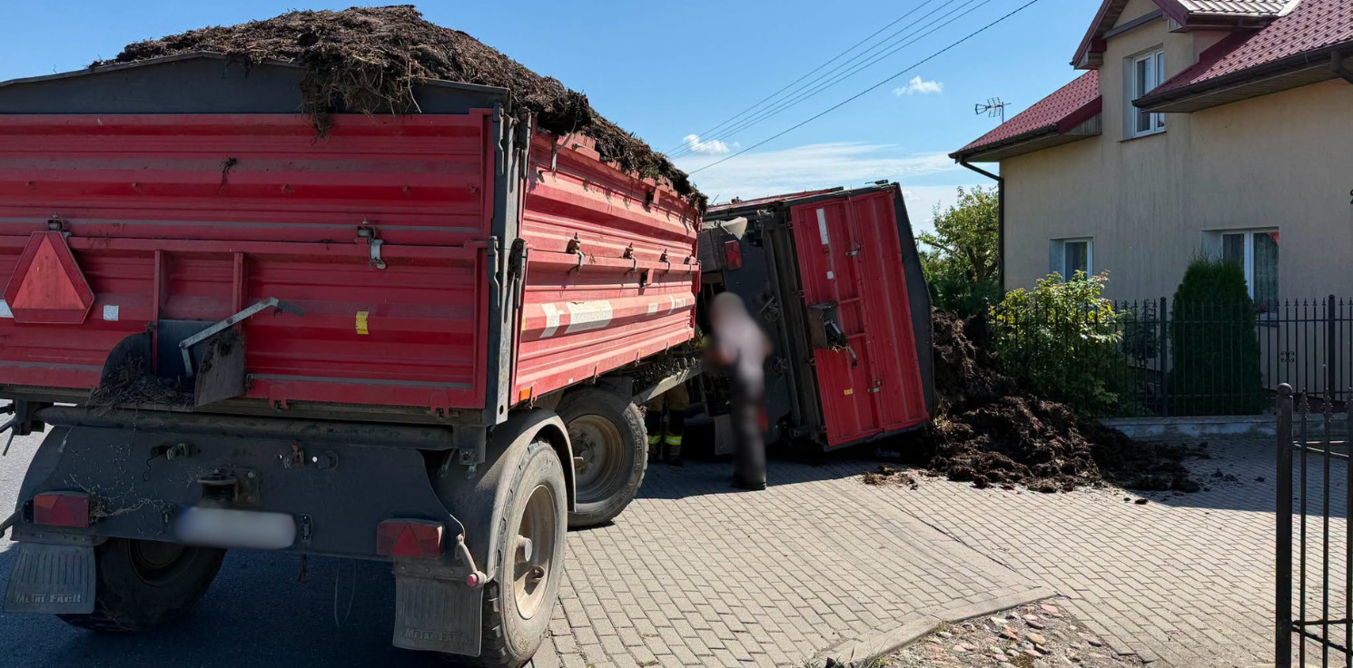 Gmina Inowrocław - Ciągnik wpadł do rowu. Ruch odbywał się wahadłowo