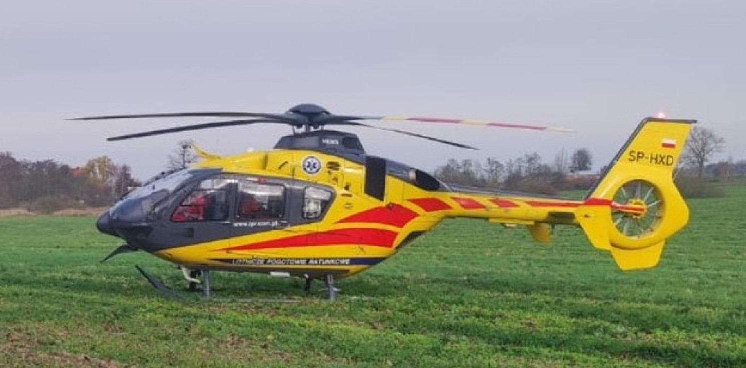 Inowrocław - Skok "na główkę" zakończony urazem. W Przyjezierzu lądował śmigłowiec