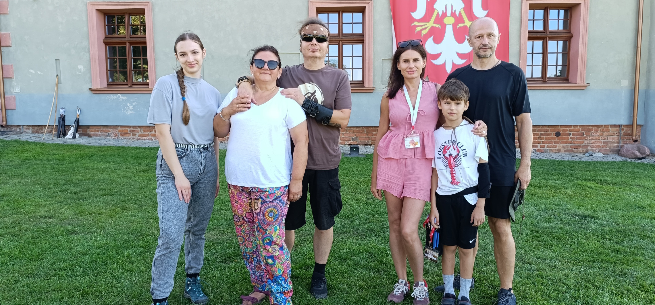 Inowrocławianie z medalami mistrzostw Polski w łucznictwie tradycyjnym