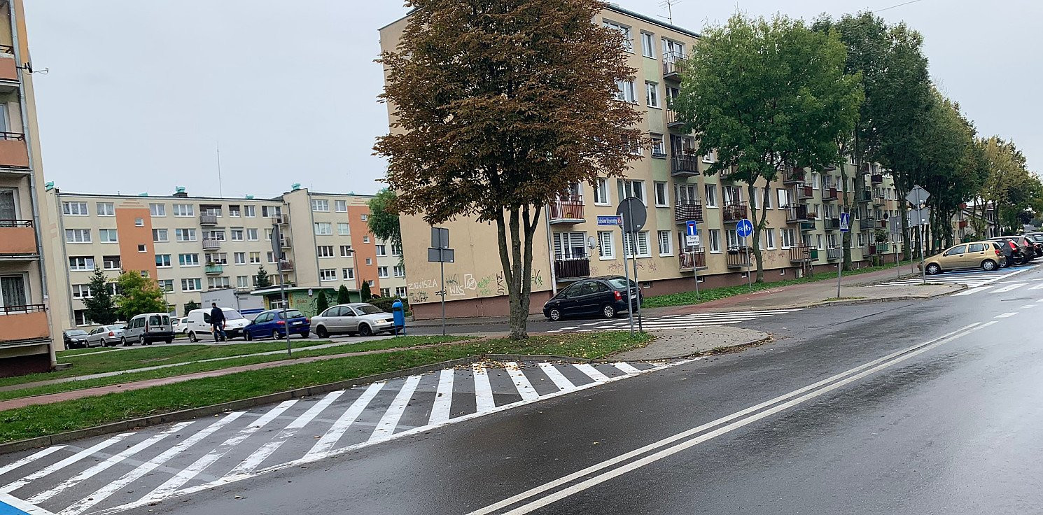 Inowrocław - Zamalowali miejsca parkingowe. Znamy powód