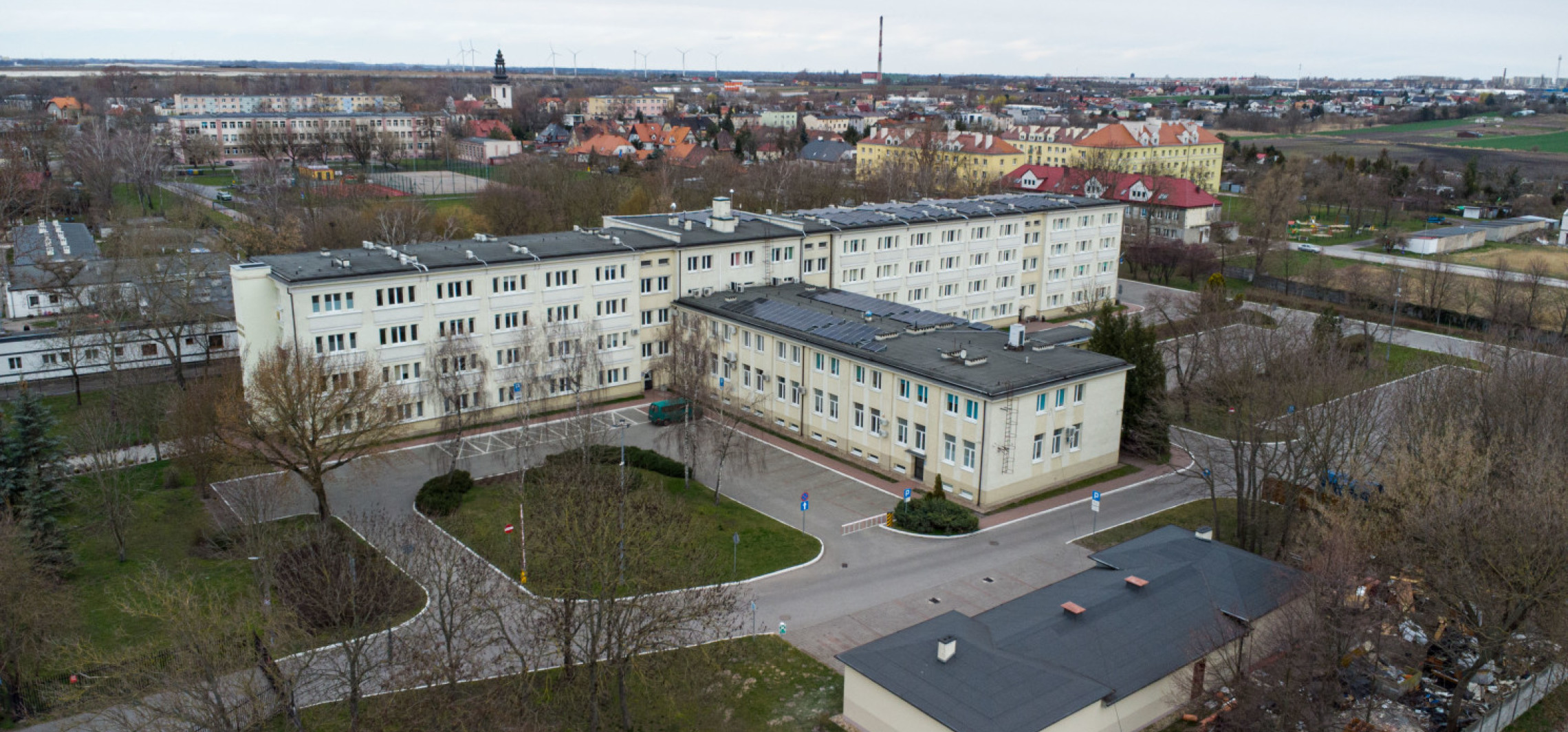 RIO kontroluje Powiat Inowrocławski. Pojawia się wątek II LO