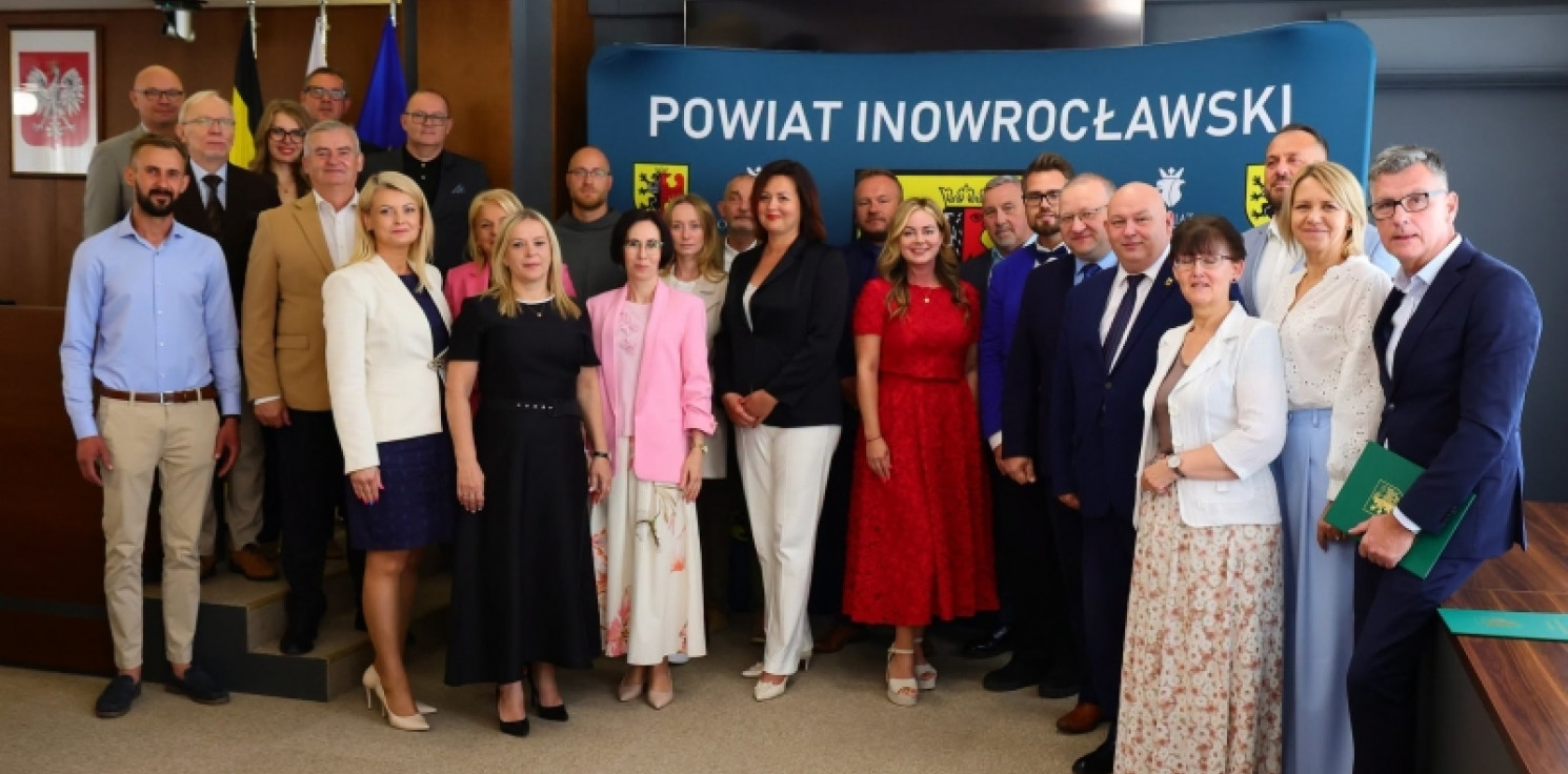 Inowrocław - Awans dla 11 nauczycieli. Odebrali akty mianowania