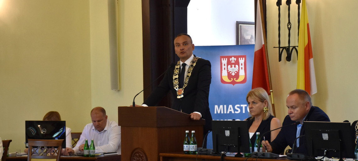 Prezydent Inowrocławia z podwyżką. Będzie zarabiał o ponad 1,5 tys. zł więcej