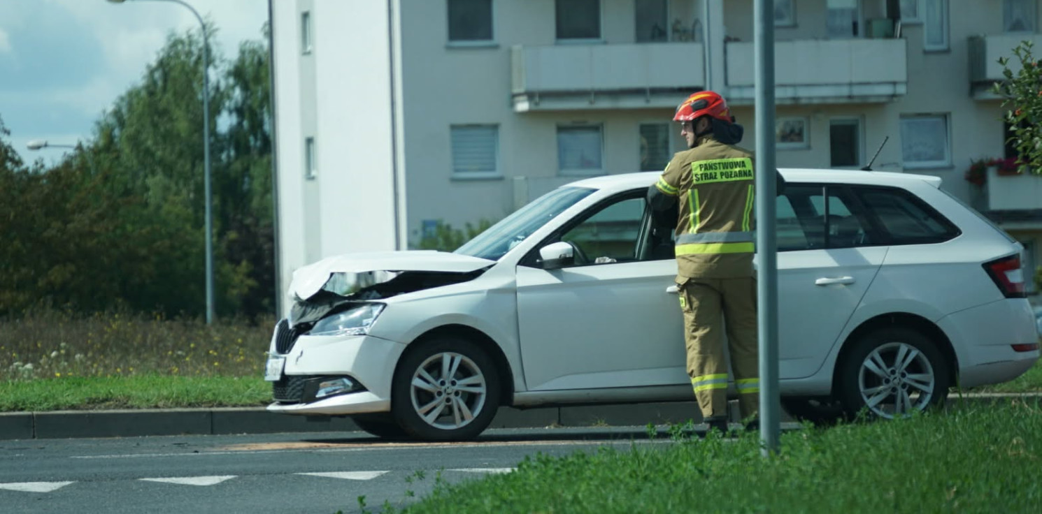 Inowrocław - Kolejne zderzenie aut na osiedlu Rąbin