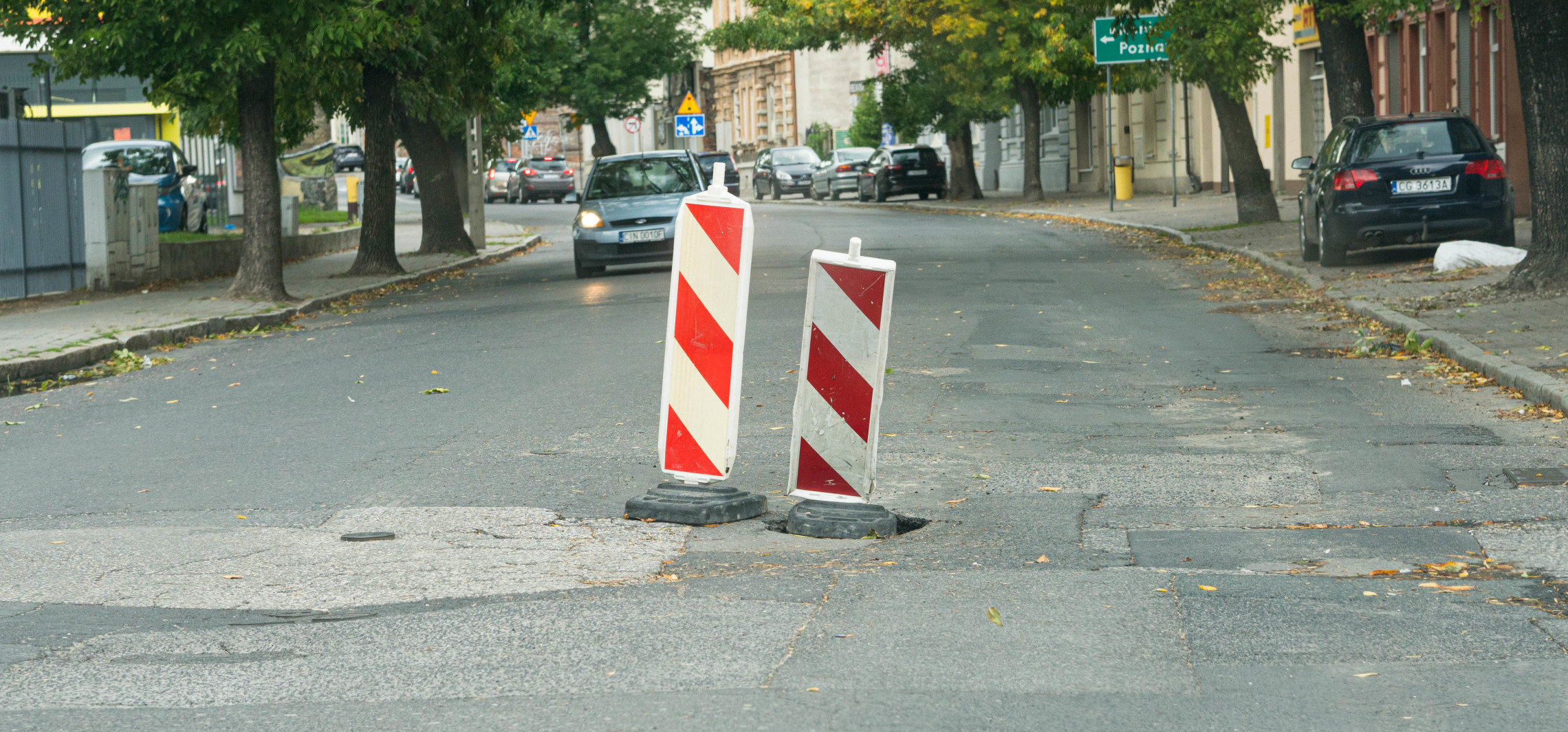 Na ul. Św. Ducha znów zapadł się asfalt