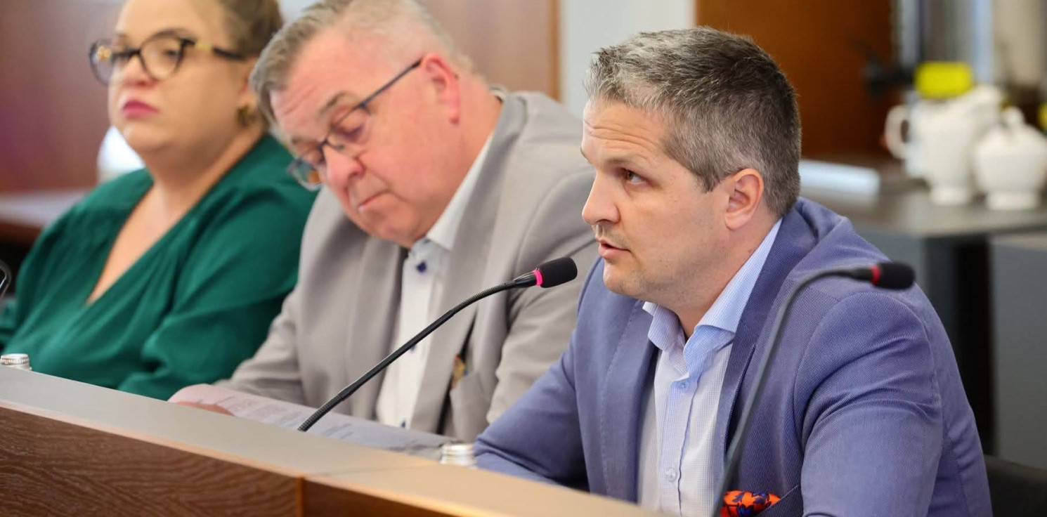 Inowrocław - Radny o proteście w Warszawie: "Zanim pojedziecie, zacznijcie od naszych dróg"