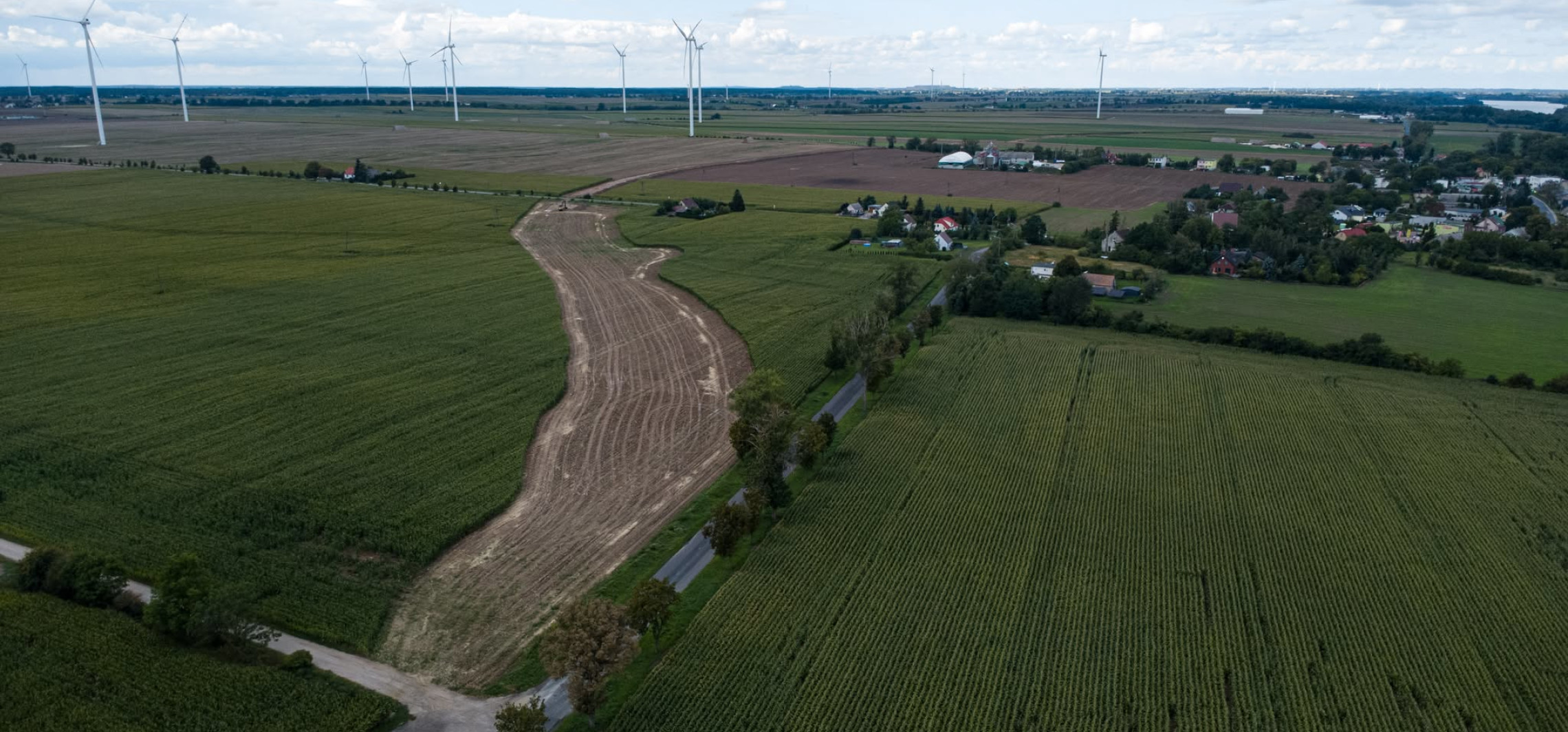 Rondo w Rybitwach, ścieżka rowerowa w kierunku Kruszwicy. Te inwestycje są coraz bliżej