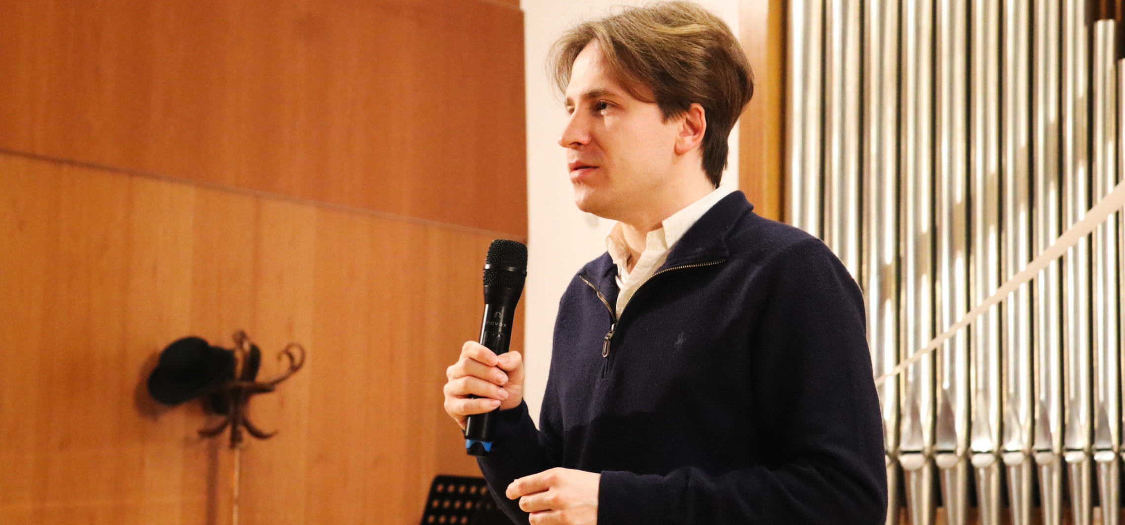 Ma najpopularniejszy profil prawniczy na TikToku. Spotkał się uczniami w Inowrocławiu